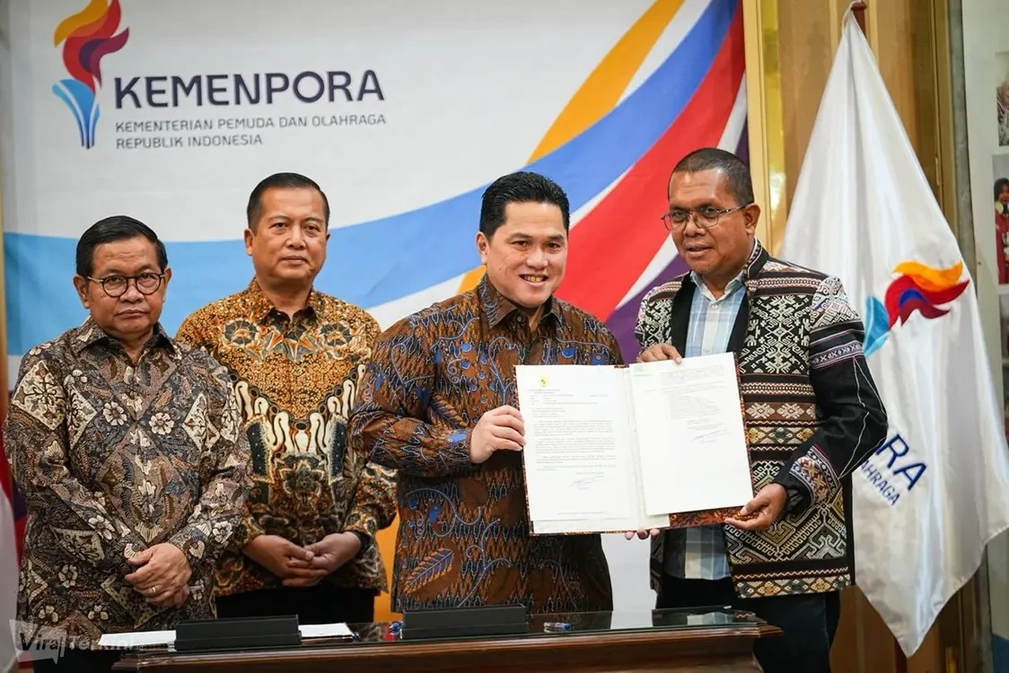 Erick Thohir Serahkan SK Tuan Rumah PON XXII 2028